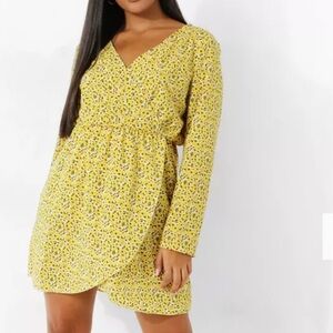 NWT Boohoo plus floral printed wrap dress RED US 22
